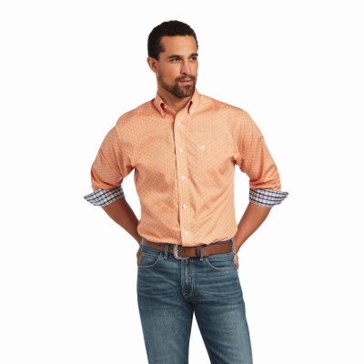 Coral Ariat Wrinkle Free Yakov Fitted Men's Shirts | ASYR10872