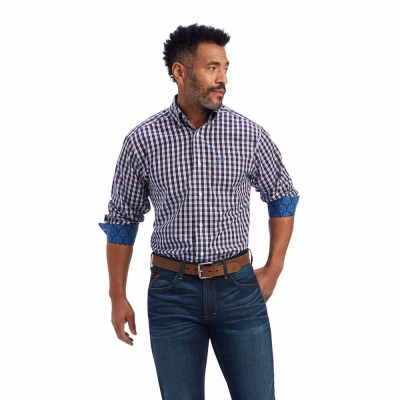 White Ariat Wrinkle Free Donny Fitted Men's Shirts | TSBY03472