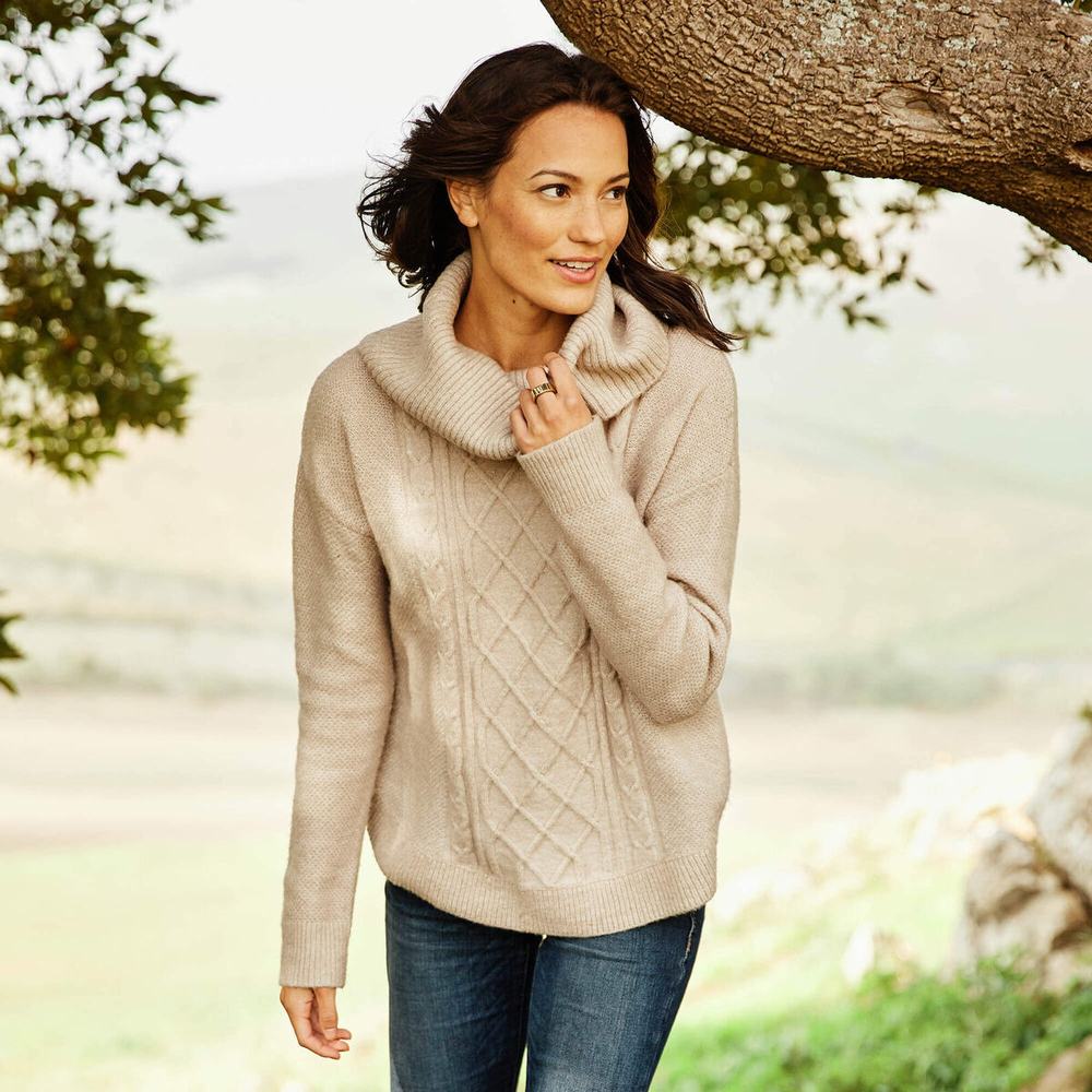 Beige Ariat Montara Women's Sweaters | OUGX71509