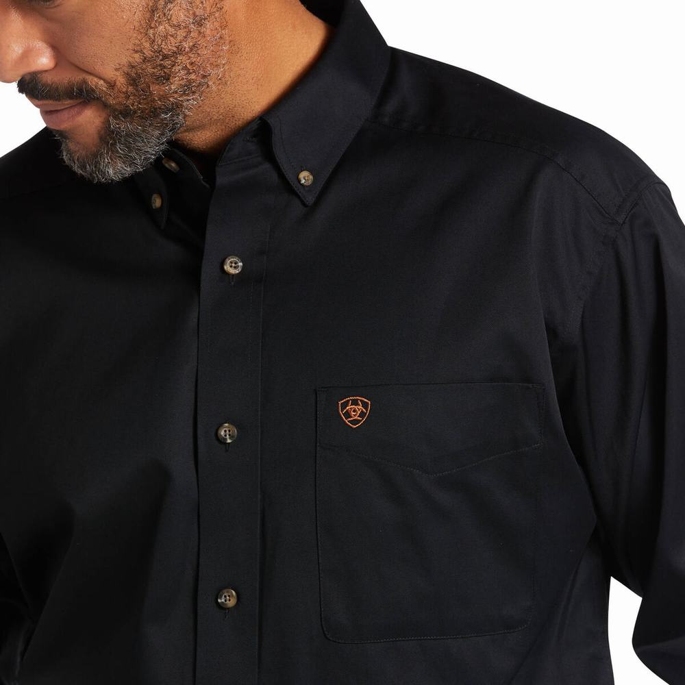 Black Ariat Solid Twill Classic Fit Men's Shirts | LSFB46783