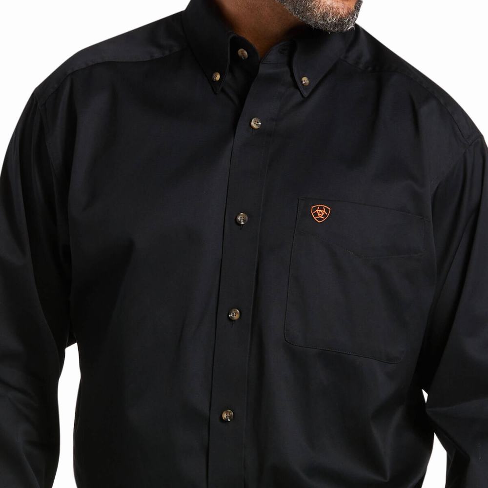 Black Ariat Solid Twill Classic Fit Men's Shirts | LSFB46783