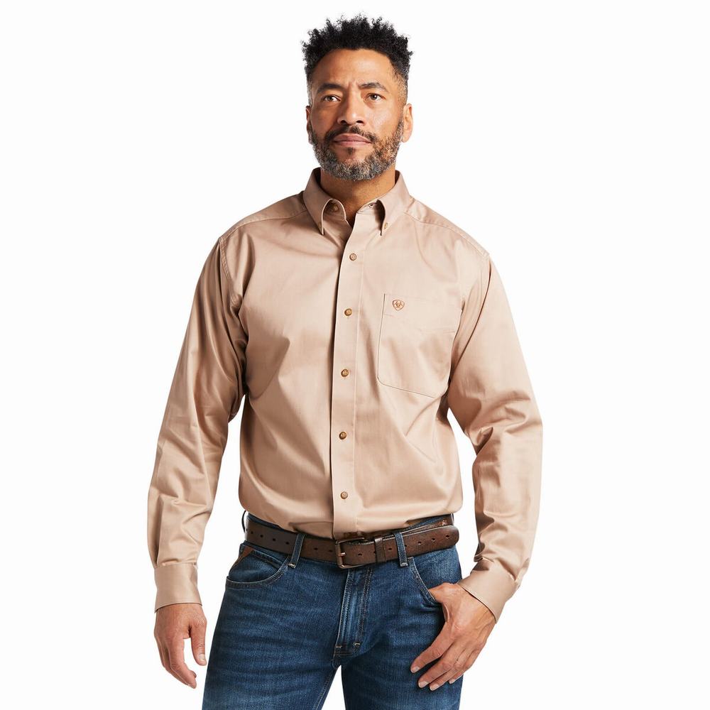 Khaki Ariat Solid Twill Classic Fit Men\'s Shirts | ZHXM15367