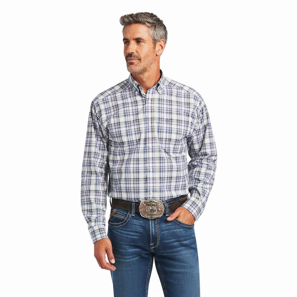 White Ariat Pro Series Brady Classic Fit Men\'s Shirts | EKGU27041