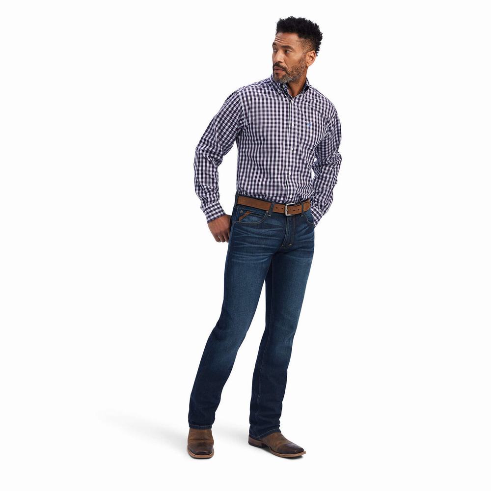 White Ariat Wrinkle Free Donny Fitted Men's Shirts | TSBY03472