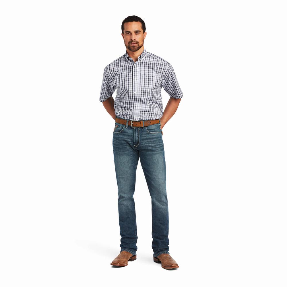 White Ariat Wrinkle Free Yash Classic Fit Men's Shirts | LEWC04597